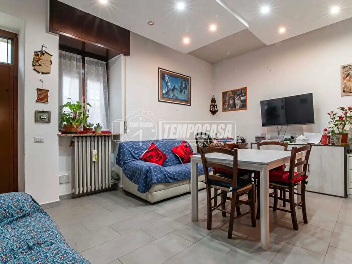 Appartamento trilocale in vendita in Via Paolo Greppi, Olgiate Olona