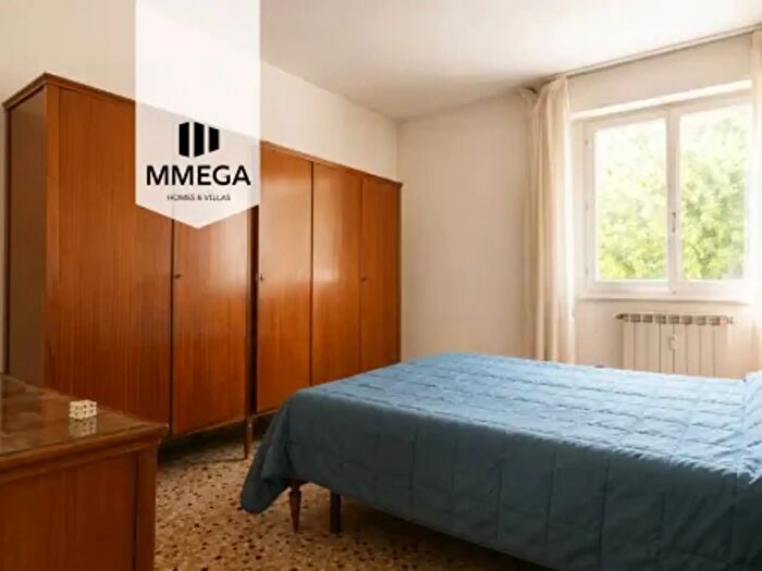 Appartamento con 5 locali in vendita in Via Reims, Firenze