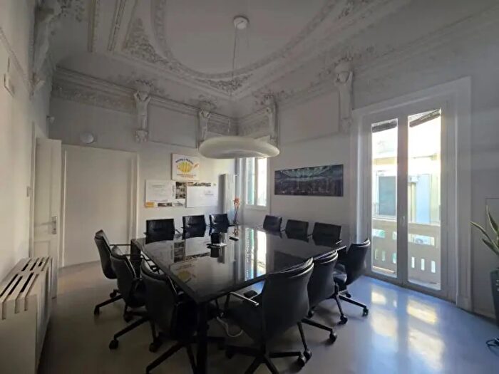 Appartamento con 6 locali in vendita in Via Ghibellina, Messina