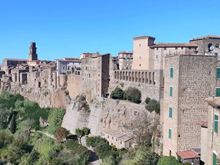 Appartamento quadrilocale in vendita in Vicolo Varese a, Pitigliano