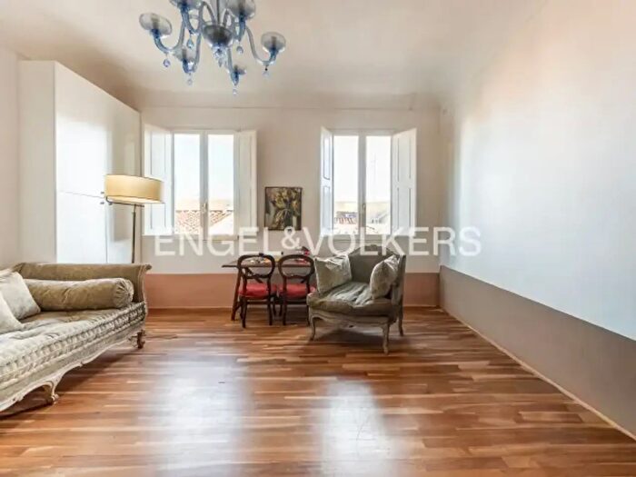 Appartamento trilocale in vendita in Borgo Ognissanti, Firenze