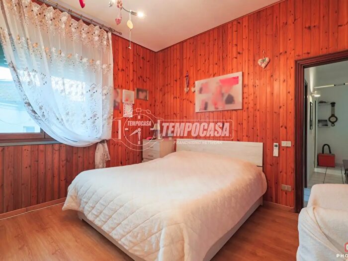 Appartamento con 5 locali in vendita in Via Val dAosta, Ravenna