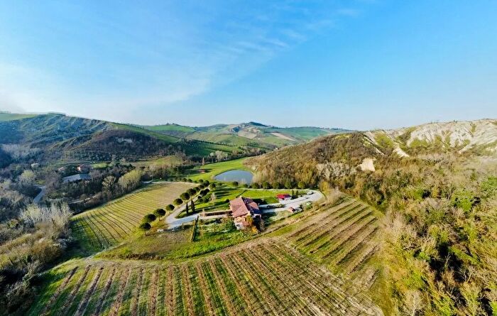 Casa in vendita in Via Valsellustra Dozza, Dozza