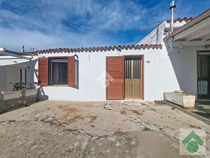 Appartamento bilocale in vendita in Viale Giuseppe Garibaldi, Loiri Porto San Paolo