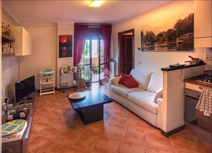 Appartamento bilocale in vendita in Via Erminio Macario, Roma