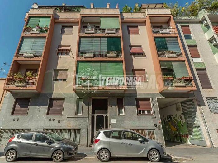 Appartamento trilocale in vendita in Milano