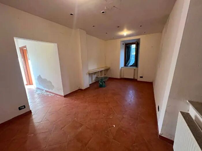 Appartamento trilocale in vendita in Via Ca' del Bianco, Genova