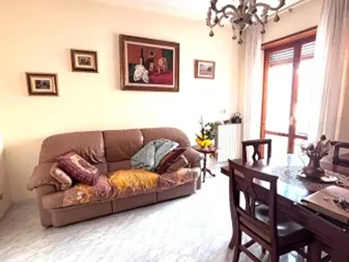 Appartamento con 5 locali in vendita in Via del Riposo, Livorno