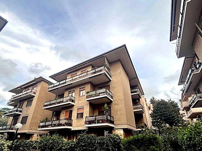 Appartamento trilocale in affitto in Via Luglio, Centro, Grottaferrata