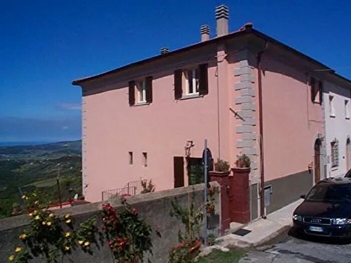 Casa in vendita in Castellina Marittima