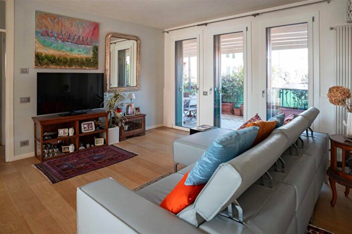 Appartamento quadrilocale in vendita in Piazza Nichele, Fontaniva