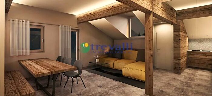 Appartamento con 5 locali in vendita in Rabbi