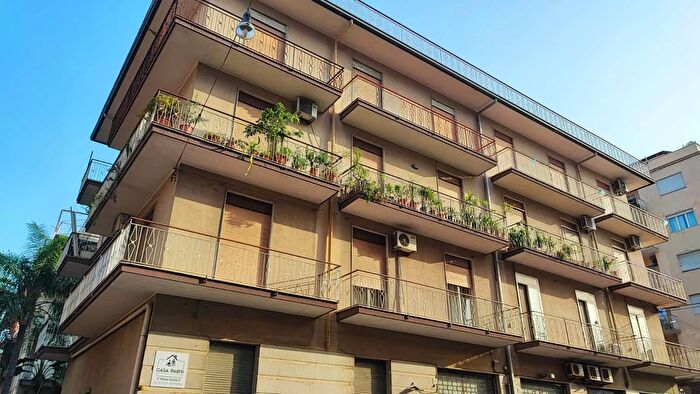 Appartamento quadrilocale in vendita in Giarre, Giarre