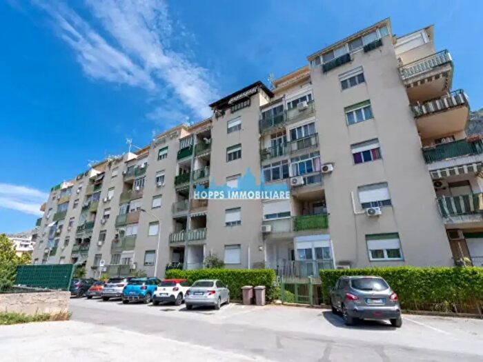 Appartamento quadrilocale in vendita in Via Zima, Capaci