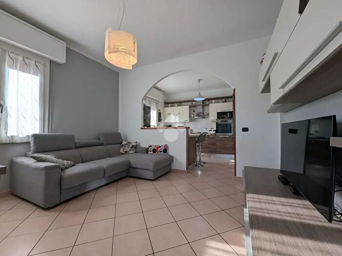 Appartamento quadrilocale in vendita in Via Peri, Sant'Ilario D'Enza