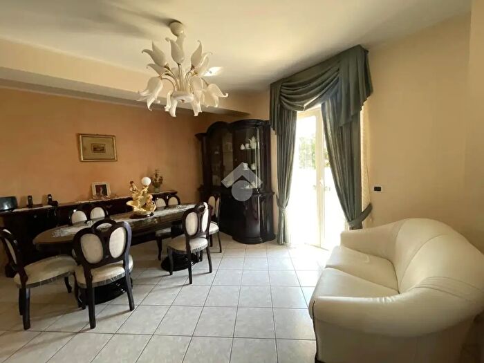 Appartamento trilocale in vendita in Via Venezia, Piedimonte San Germano