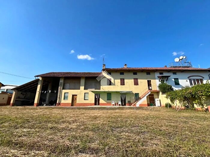 Casa quadrilocale in vendita in Via Guglielmo Marconi, Pezzana