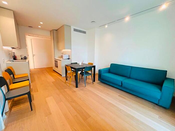 Appartamento trilocale in affitto in Viale Fabio Filzi a, Riccione