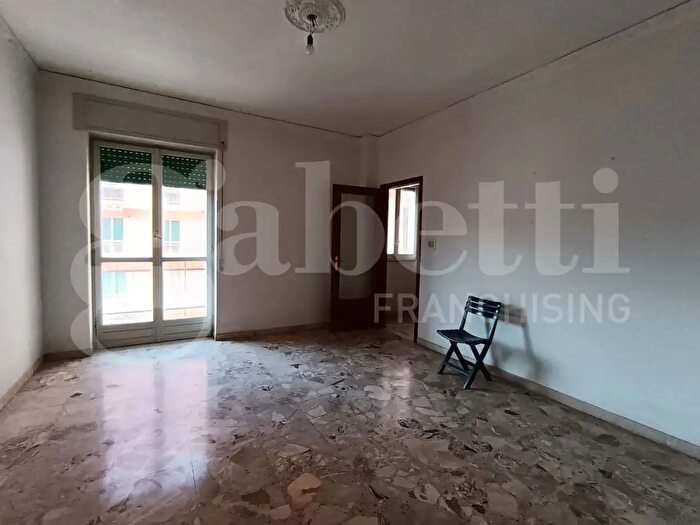 Appartamento quadrilocale in vendita in Via SantOrsola, Siracusa