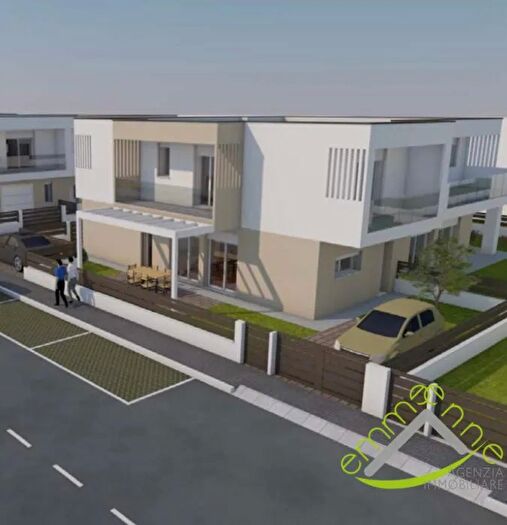 Casa quadrilocale in vendita in Via Donizzetti Vivaldi, Piove Di Sacco