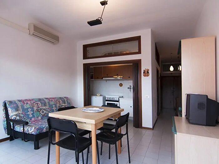 Appartamento monolocale in affitto in Via Litoranea, Follonica