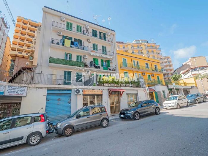 Appartamento trilocale in vendita in Messina