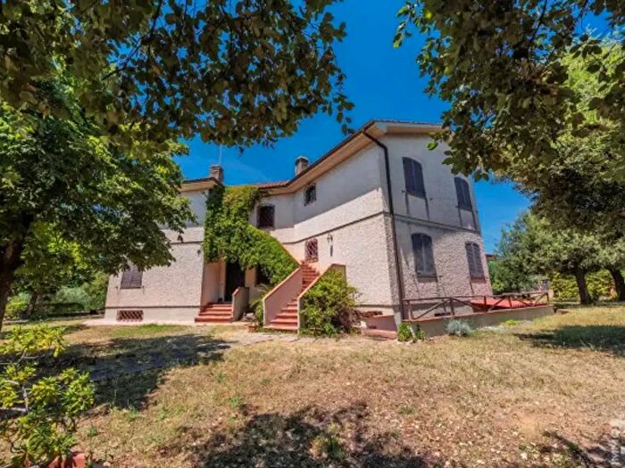 Casa con 6 locali in vendita in Strada Provinciale Terzo, Roccastrada
