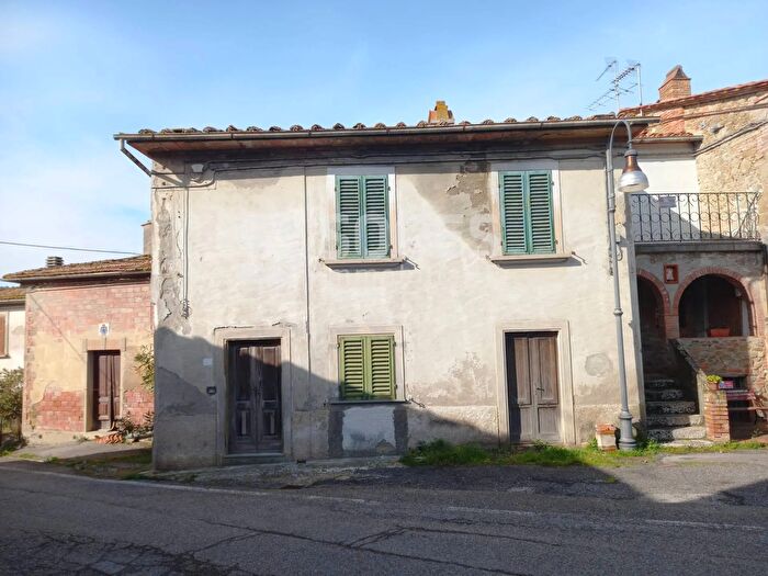 Appartamento quadrilocale in vendita in Nusenna, Gaiole In Chianti