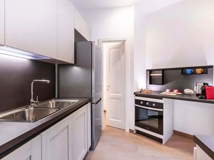 Appartamento monolocale in affitto in Via Cavour, Roma