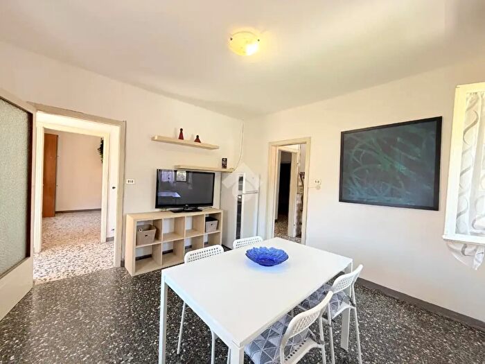Appartamento trilocale in affitto in Via Camillo Benso Conte di Cavour, Iseo