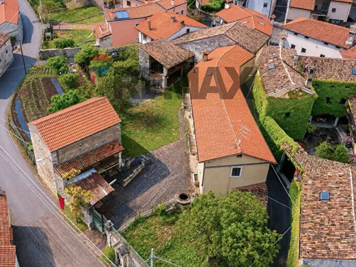 Casa con 6 locali in vendita in Rupinpiccolo, Sgonico