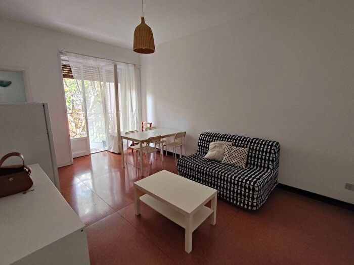 Appartamento trilocale in affitto in Via San Galdino, Cenisio, Milano