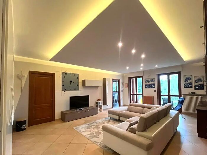 Appartamento con 5 locali in vendita in Via Trieste, Saluzzo