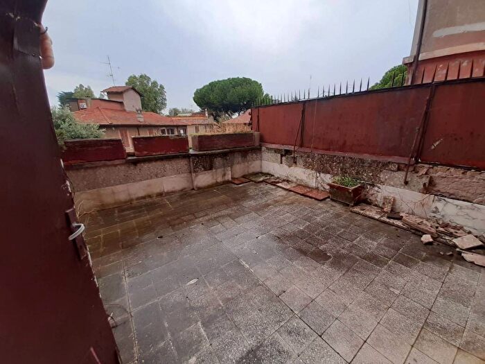 Appartamento quadrilocale in vendita in Via Roberto De Nobili, Garbatella, Roma