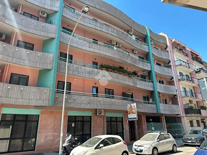 Appartamento trilocale in vendita in Via Liberta, Barletta