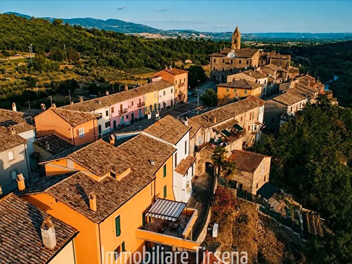 Casa monolocale in vendita in Baschi