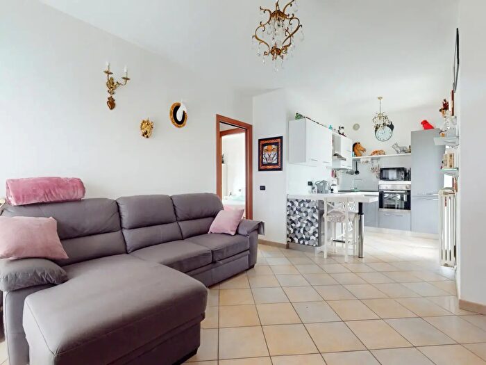 Appartamento trilocale in vendita in Via delle Genziane, Cervia