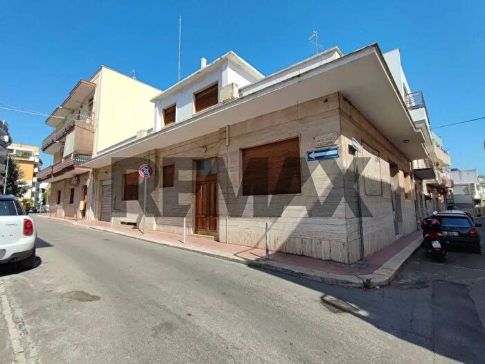 Casa con 6 locali in vendita in Via Michelangelo d'Alessandro, Triggiano
