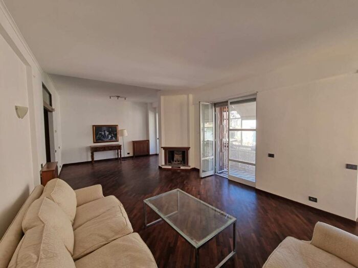 Appartamento con 5 locali in affitto in Via Baldassarre Peruzzi, San Saba Caracalla, Roma