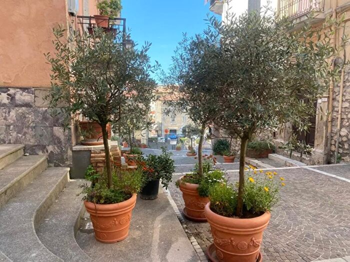 Appartamento trilocale in vendita in Minturno