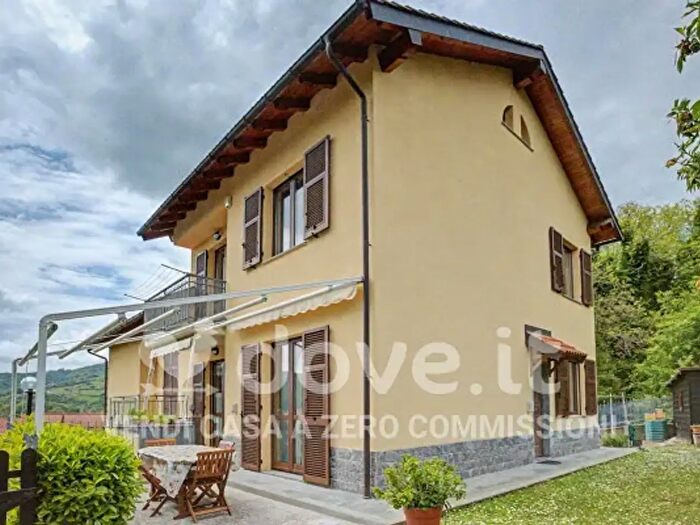 Casa quadrilocale in vendita in Via Niccolò Paganini, Casella
