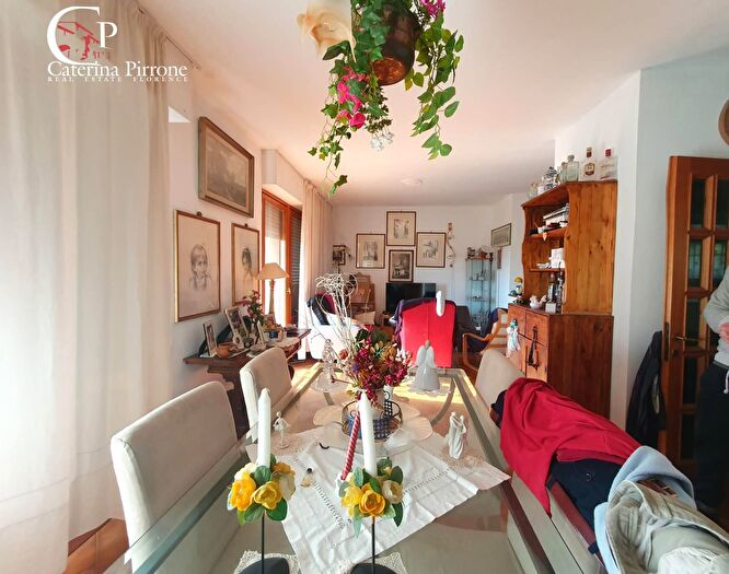 Casa con 6 locali in vendita in Via F Papi, Rignano SullArno