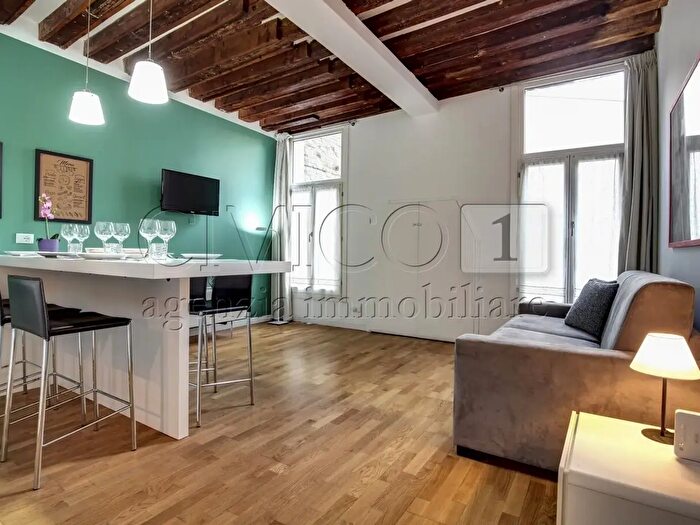 Appartamento trilocale in vendita in Fondamenta De La Sensa, Venezia