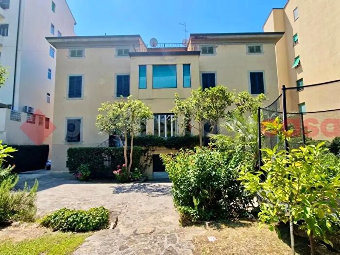 Appartamento bilocale in vendita in Via Lavagna, Pisa