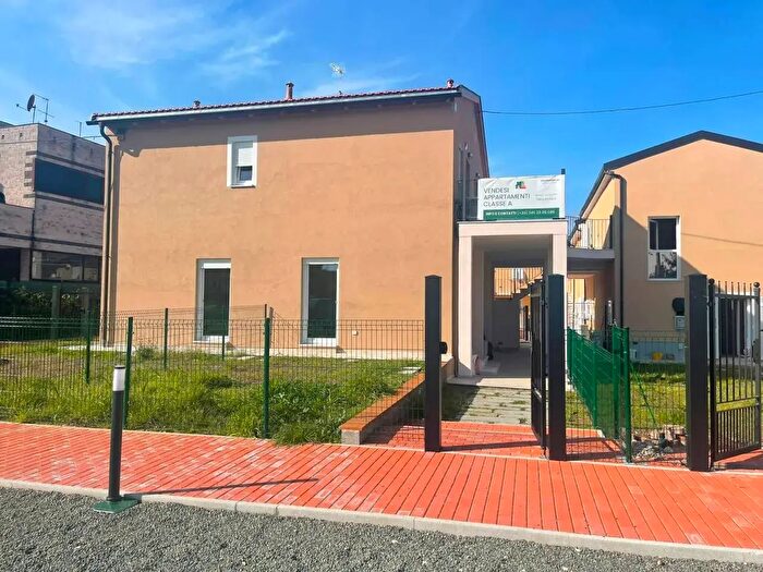 Case in Vendita e in Affitto - 2