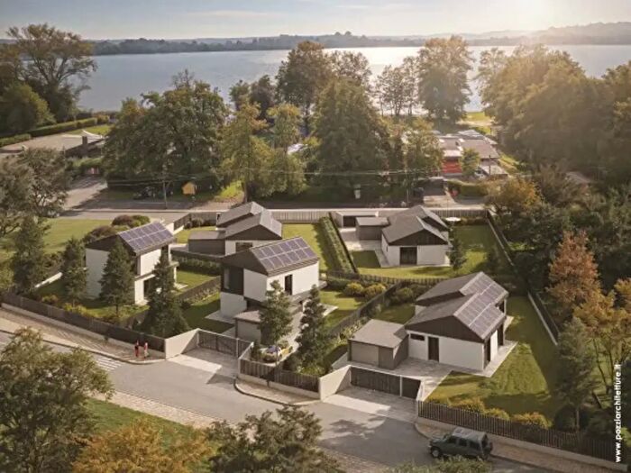 Casa quadrilocale in vendita in Via al Lago, Cadrezzate con Osmate