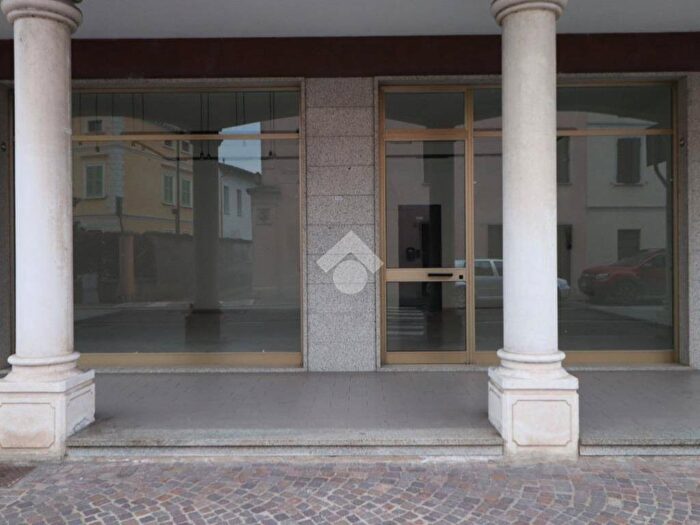 Appartamento bilocale in affitto in Via Unione Europea, Centro, Marmirolo