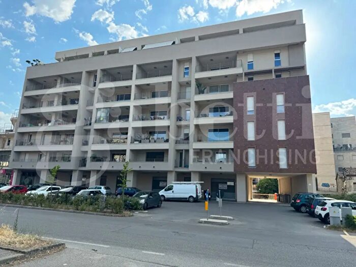 Appartamento con 6 locali in vendita in Via Verdi Snc, Rende