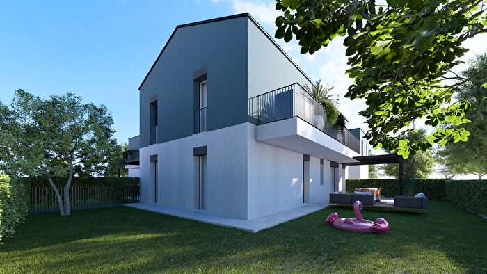 Appartamento con 5 locali in vendita in Via Fabio Filzi, Quinto Vicentino