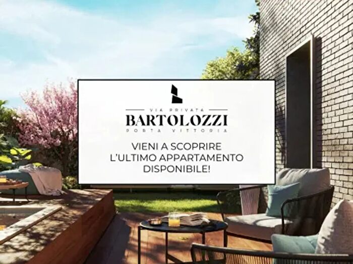 Appartamento quadrilocale in vendita in Via Francesco Bartolozzi, Milano